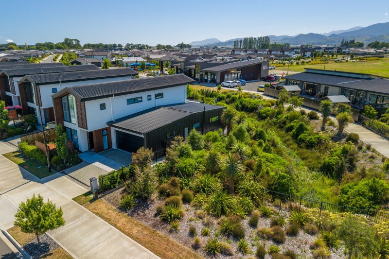 59 Summersfield Boulevard, Appleby, Richmond - Carousel 1