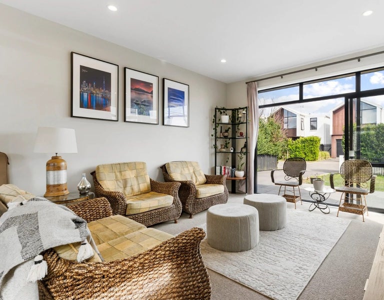 46 Battalion Drive, Takanini, Papakura, Auckland - Carousel 2