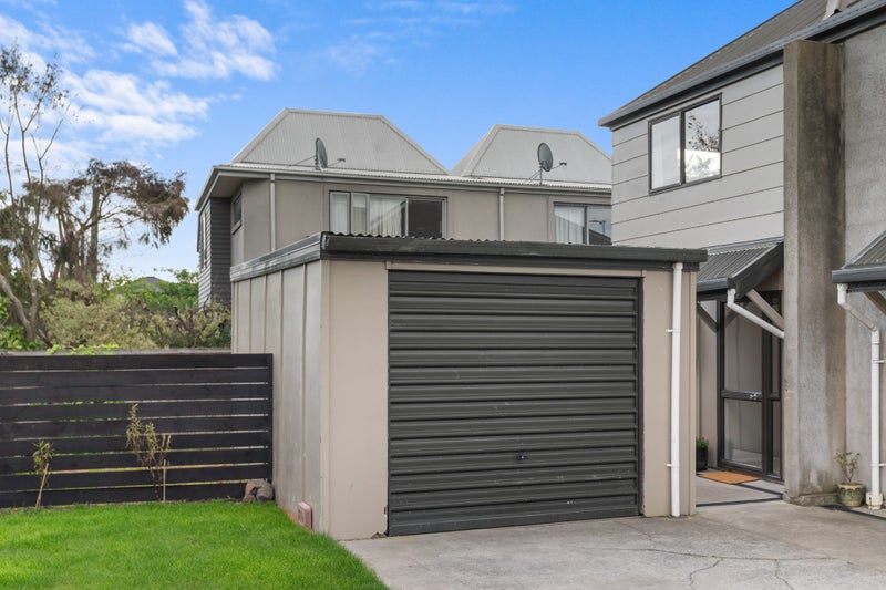 2/15 Draper Street, Richmond, Christchurch - Carousel 1