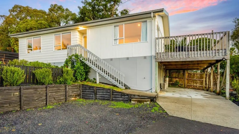 27 Danube Lane, Glen Eden, Auckland - Carousel 1