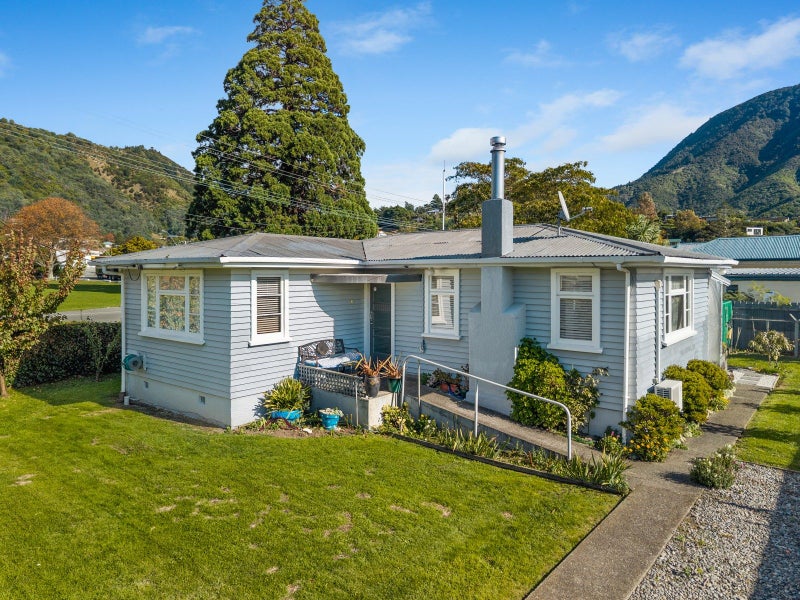 45 York Street, Picton - Carousel 1