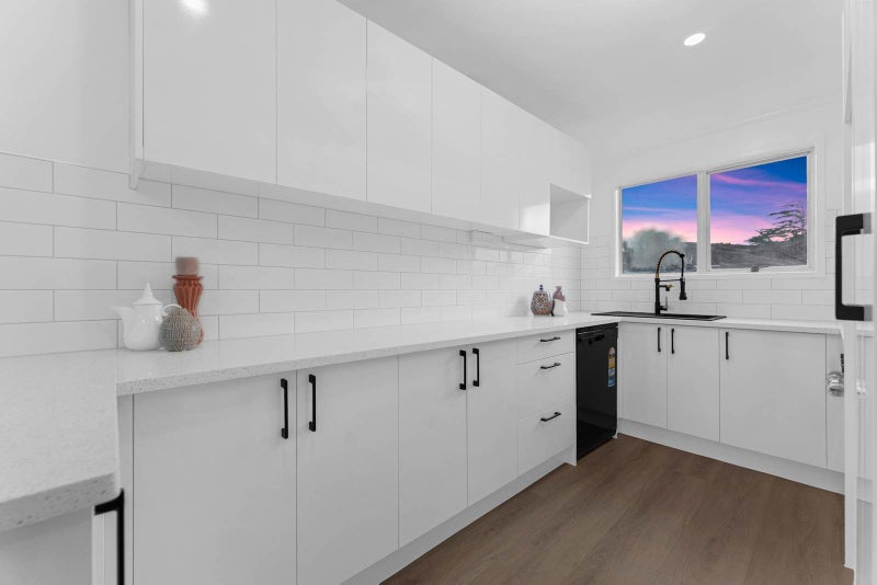 6/1 Ribblesdale Road, Henderson, Auckland - Carousel 2
