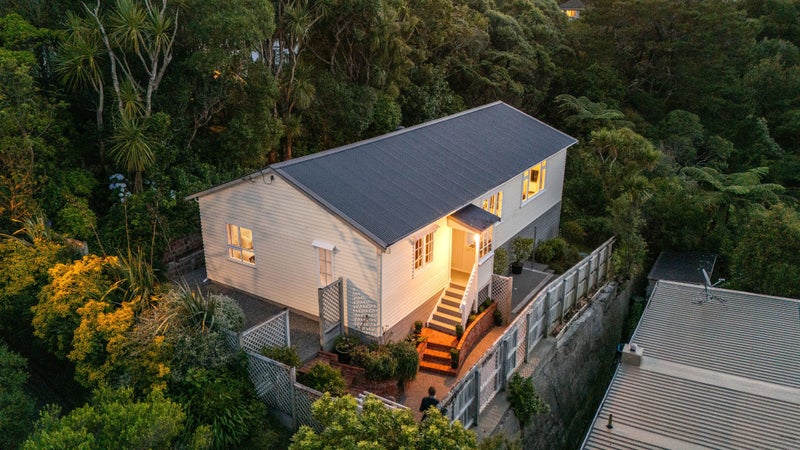 55 Nottingham Street, Karori, Wellington - Carousel 2