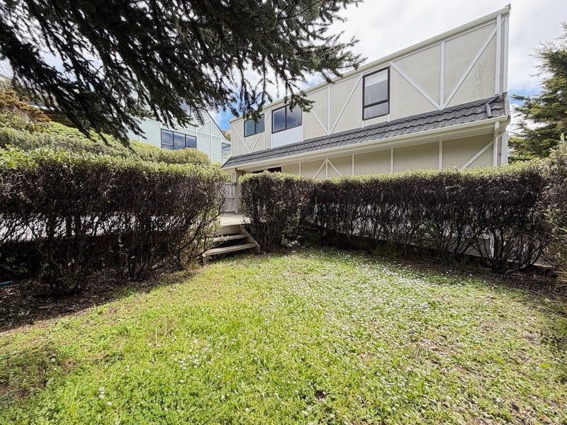 7 Duggan Place, Johnsonville, Wellington - Carousel 1