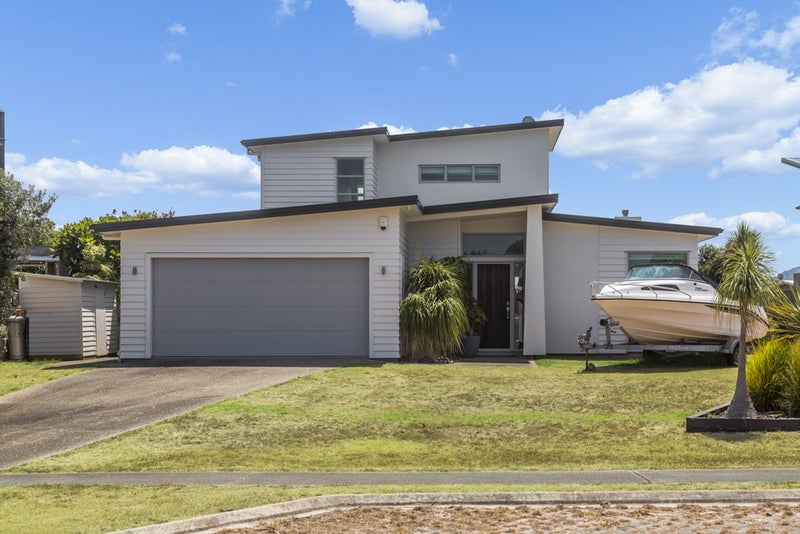 3 Taumata Road, Omaha - Carousel 1