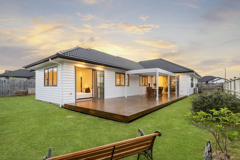 10 Len Ireland Drive, Kumeu - Carousel 2