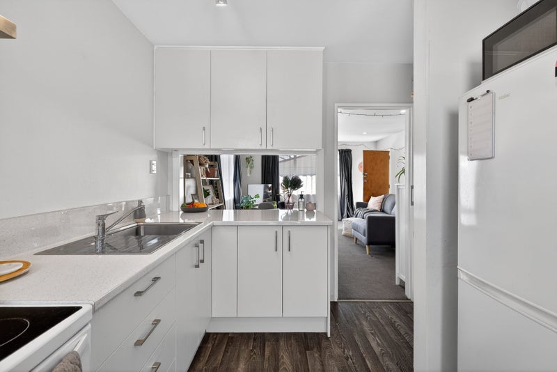 3/101 Brougham Street, Addington, Christchurch - Carousel 2