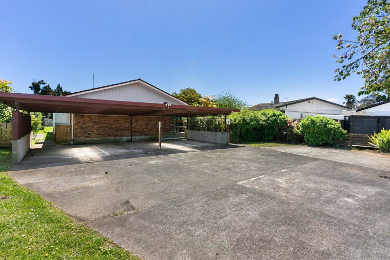 3 Sturges Road, Henderson, Auckland - Carousel 2
