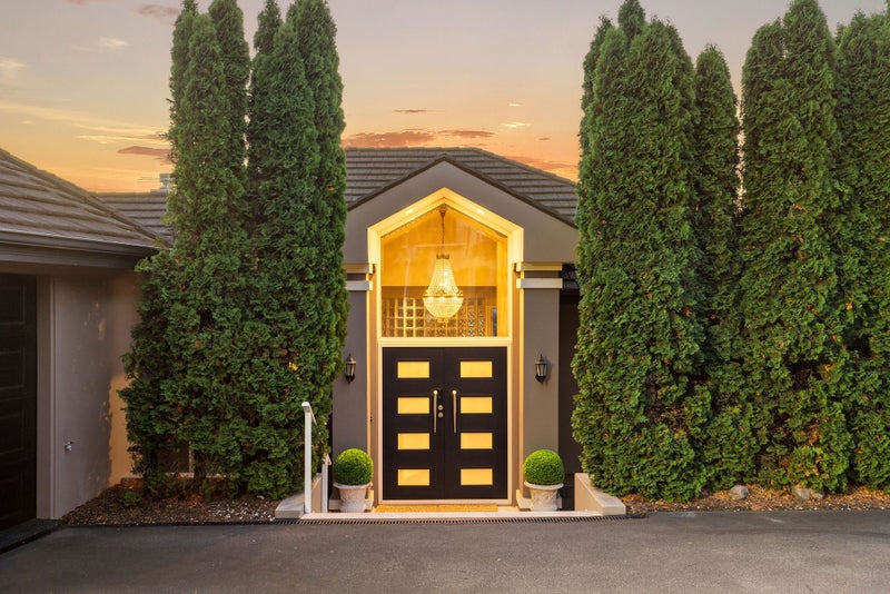 16 Highcrest Heights, Westmorland, Christchurch - Carousel 2