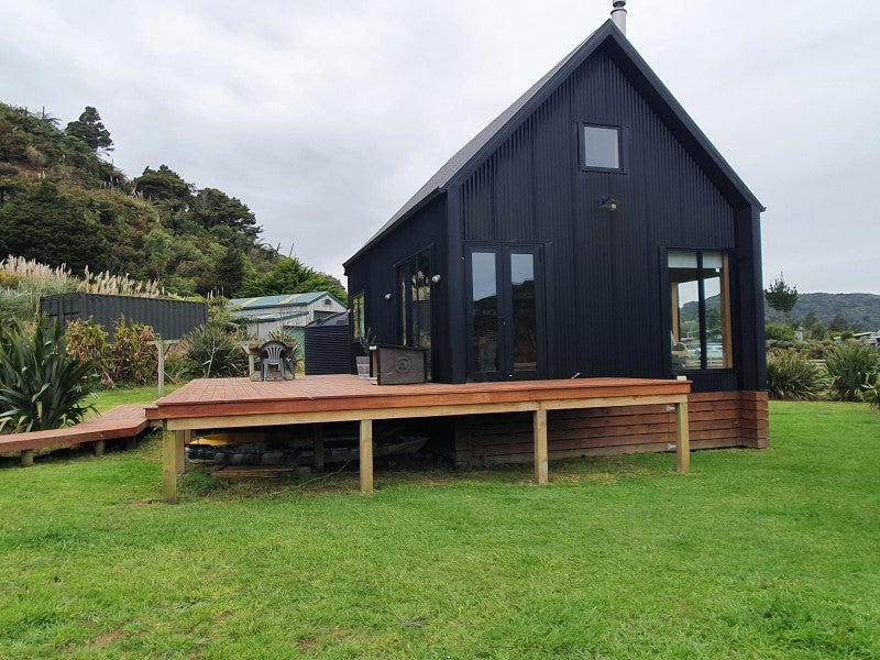 160 Te Mahoe Road, Mōkau - Carousel 1