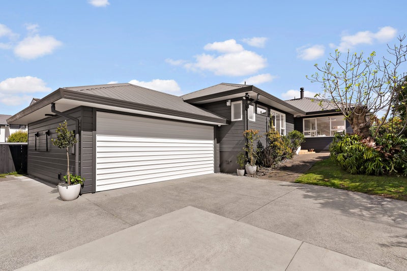 74A Paihia Road, One Tree Hill, Auckland - Carousel 1