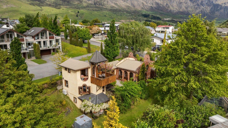 18 Robertson Street, Frankton, Queenstown - Carousel 1