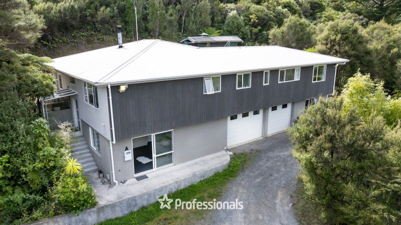 79A Horoeka Street, Stokes Valley, Lower Hutt - Carousel 2