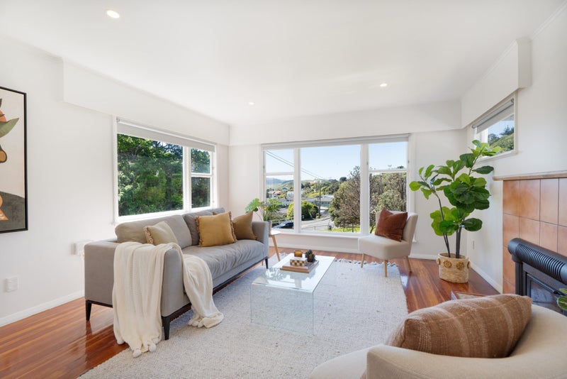 64 Helston Road, Paparangi, Wellington - Carousel 2