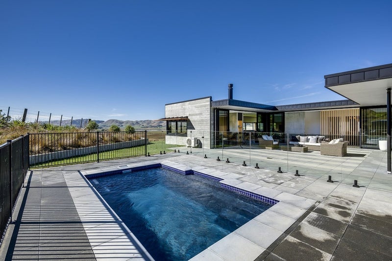 1970 State Highway 2, Te Hauke, Ōtāne - Carousel 2