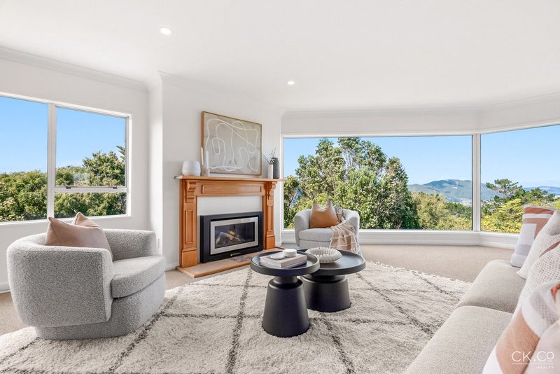 30 Mossburn Grove, Kelson, Lower Hutt - Carousel 2