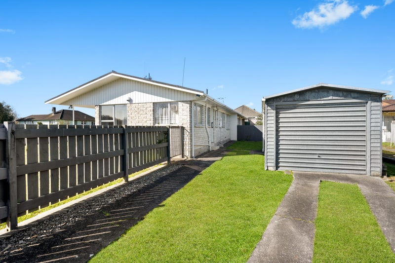 6 Montgomery Crescent, Bader, Hamilton - Carousel 4