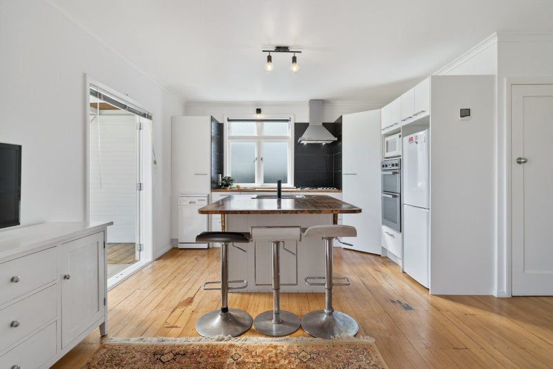 21 Shakespeare Street, Te Aroha, Te Aroha - Carousel 1