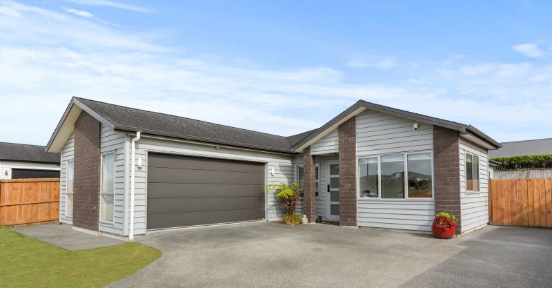 12 Huarahi Pai Road, Huapai, Kumeu - Carousel 1
