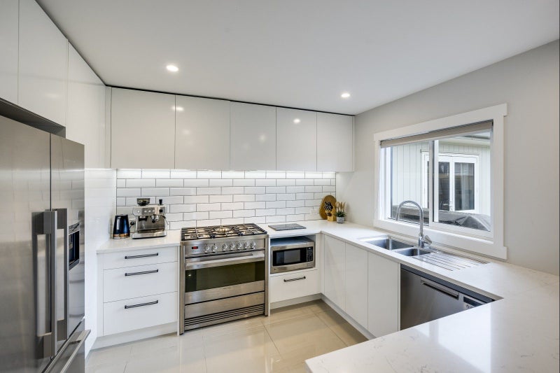 45 Waimakariri Drive, Te Awa, Napier - Carousel 2