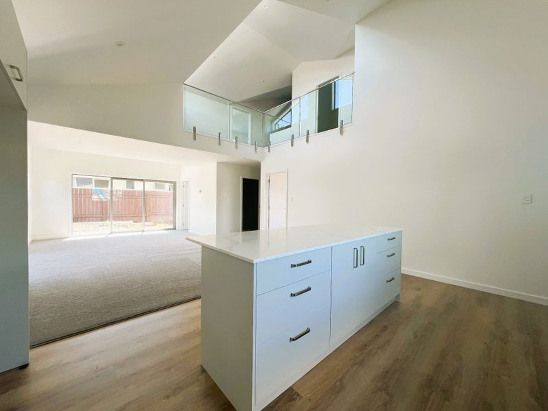 16 Martin Street, Palmerston North, Palmerston North - Carousel 1