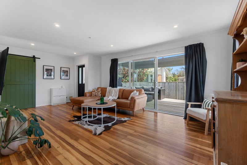 21 Rosalind Street, Deanwell, Hamilton - Carousel 2