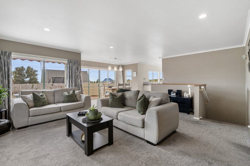 8B Anne Road, Bellevue, Tauranga - Carousel 1