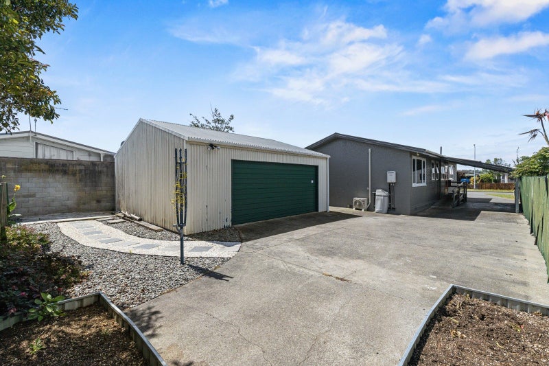 25 Lindsey Crescent, Springvale, Whanganui - Carousel 2