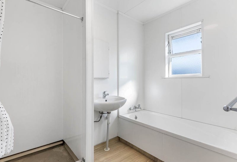 1 Cargill Street, Papakura, Papakura - Carousel 5