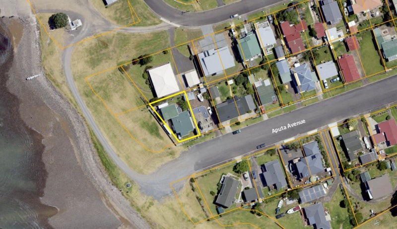 26 Aputa Avenue, Te Puru, Thames - Carousel 13