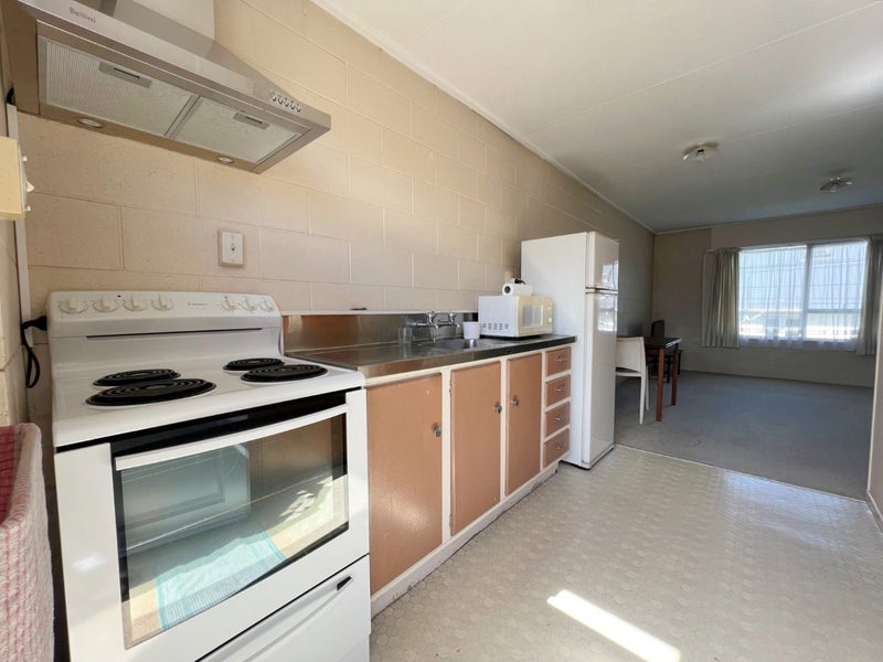 87 Clyde Street, Hamilton East, Hamilton - Carousel 2