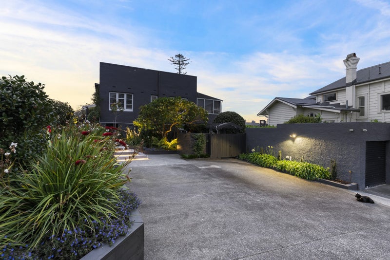 4/10 St Georges Bay Road, Parnell, Auckland - Carousel 2