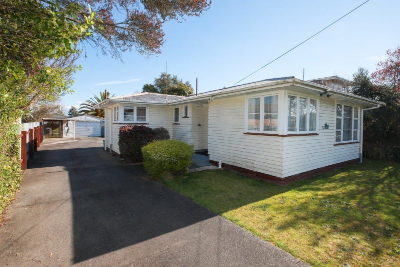8 Dermont Street, Bader, Hamilton - Carousel 1