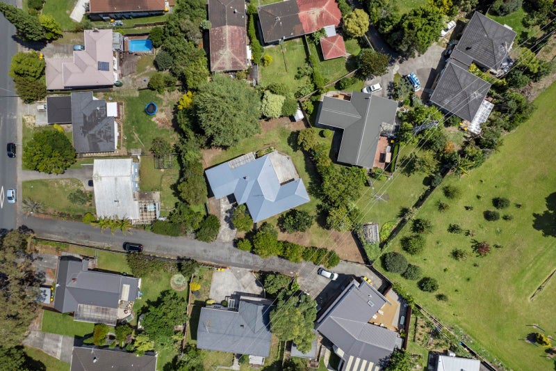 Property Valuation for 14 Bentley Avenue, Glenfield, Auckland Trade