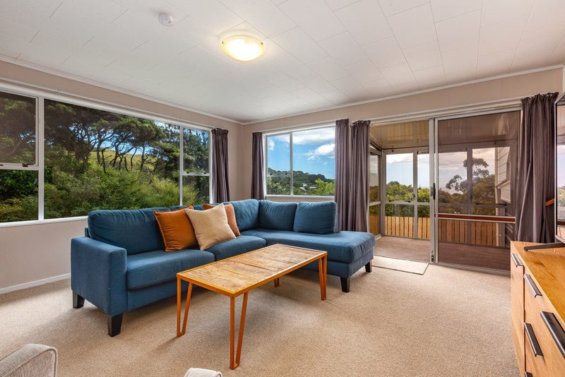 73 Sea Vista Drive, Pukerua Bay, Porirua - Carousel 2
