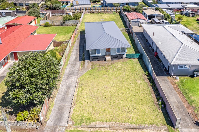 23 Raupo Street, Castlecliff, Whanganui - Carousel 1