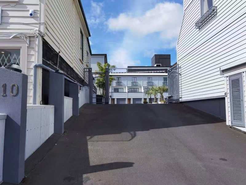 26/10 Ruru Street, Eden Terrace, Auckland - Carousel 1
