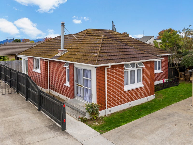 6 Carr Street, Blenheim - Carousel 15