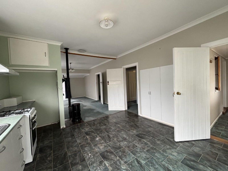 36 Stewart Street, Aramoho, Whanganui, Manawatu / Whanganui - Carousel 2