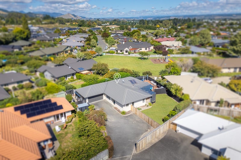 46 Otia Drive, Richmond - Carousel 1