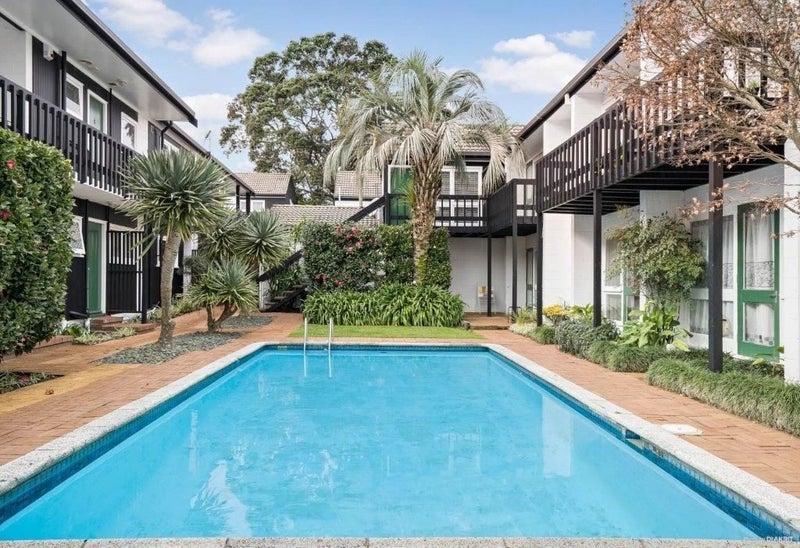 1/533 Manukau Road, Epsom, Auckland - Carousel 1