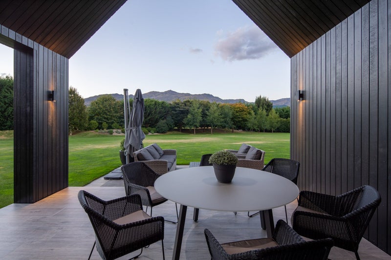 3/130 Domain Road, Speargrass Flat, Queenstown - Carousel 2