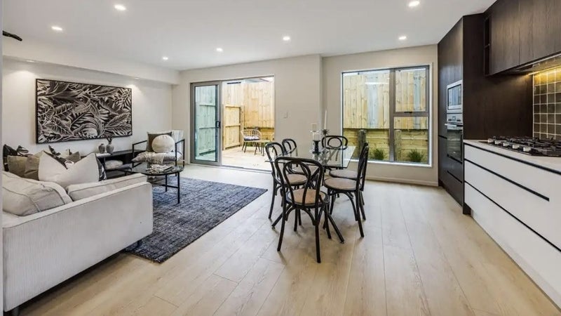 18C Kimber Hall Avenue, Mount Roskill, Auckland - Carousel 1