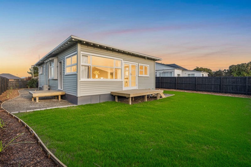 285 Pages Road, Wainoni, Christchurch - Carousel 1