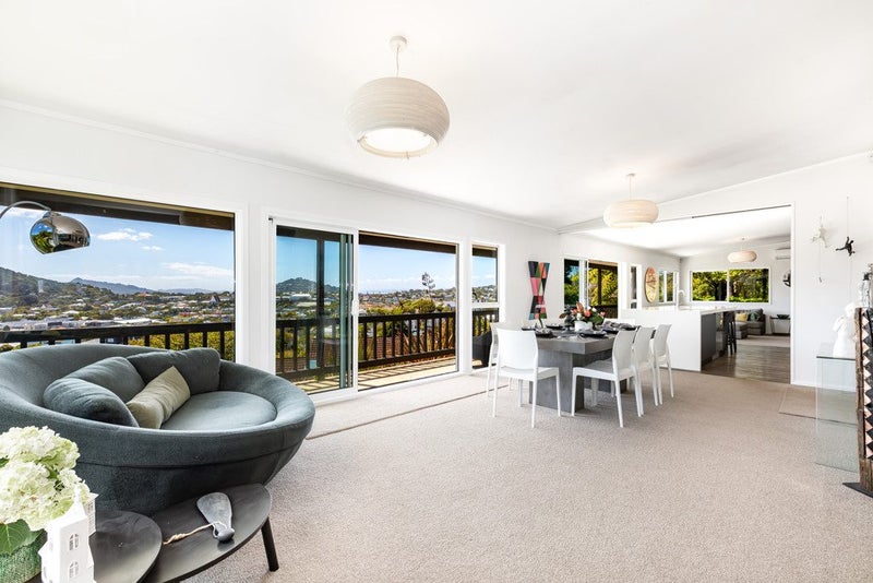 5 Lethenty Way, Karori, Wellington - Carousel 2