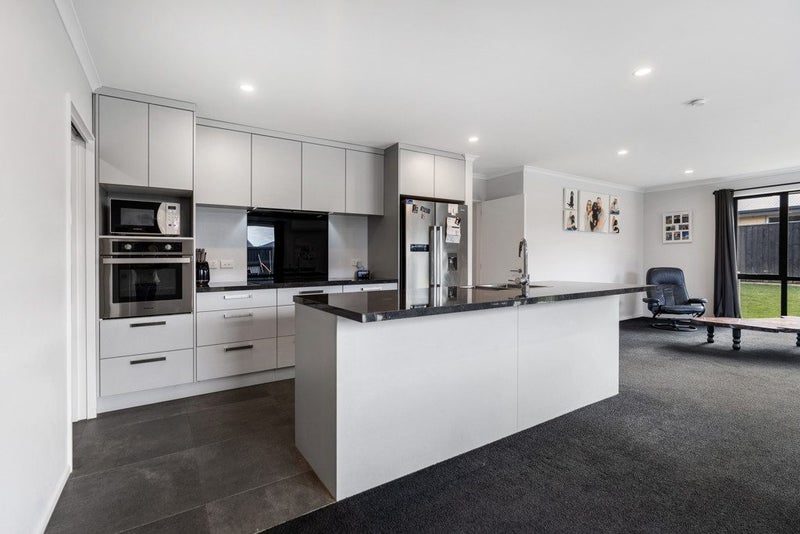 5 Solitary Lane, Rolleston, Rolleston - Carousel 2