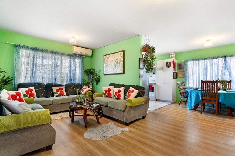 31 Barneys Farm Road, Clendon Park, Auckland - Carousel 14