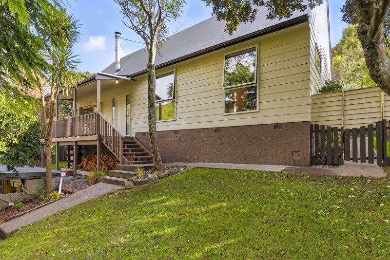 98 Leinster Avenue, Raumati South, Paraparaumu - Carousel 31