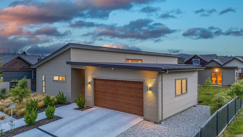 37 Larch Crescent, Alexandra, Alexandra - Carousel 1