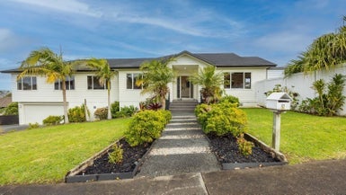 21 Hornbill Drive, Fairview Heights, Auckland - Carousel 1